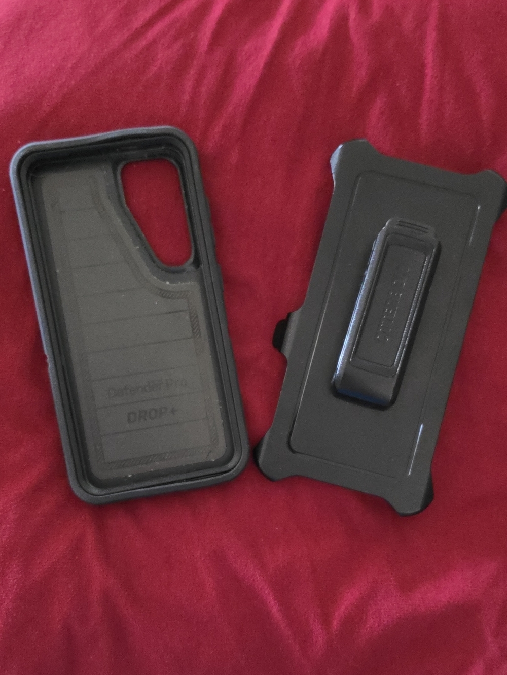 OtterBox Black Defender Series Two-Piece Rugged Case with Belt Clip Holster S24